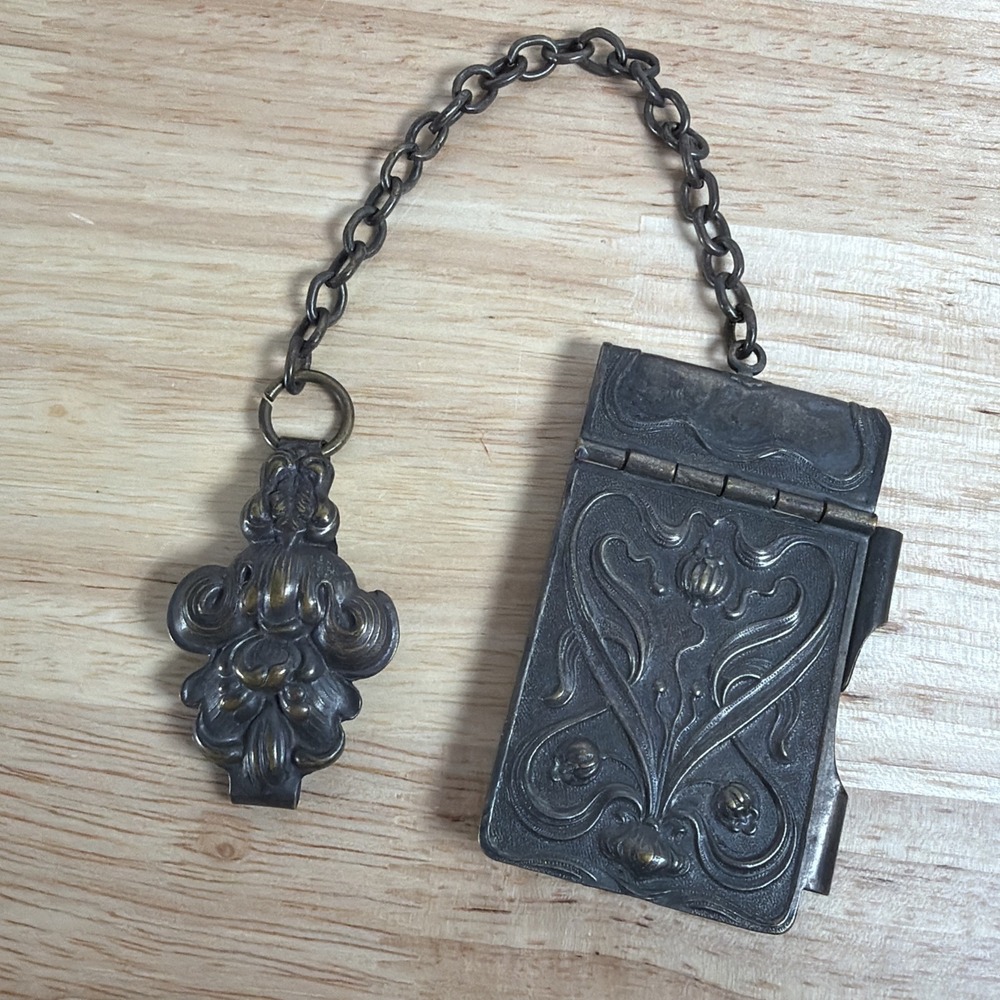 VINTAGE ART NOUVEAU METAL DANCE CARD HOLDER CHATELAINE PENDANT No Pencil
